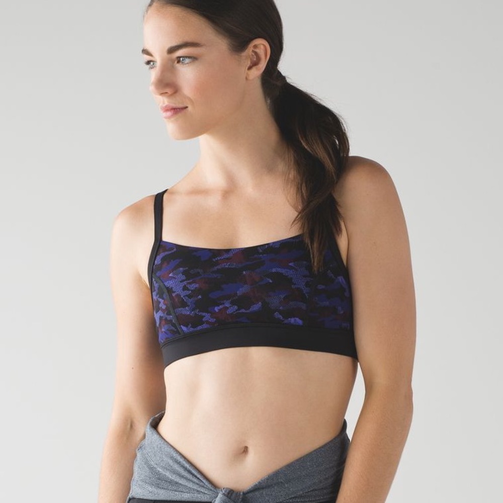 Lululemon Rise and Run Mini Hounds Camo Bra Size 6